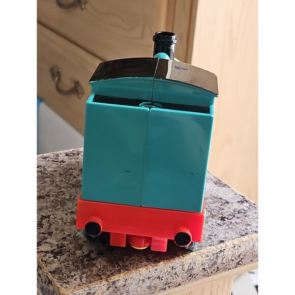 Thomas The Tank Tomy Motorized Train Engine 2004 6.5" Non Functioning Parts Only - Picture 4 of 8